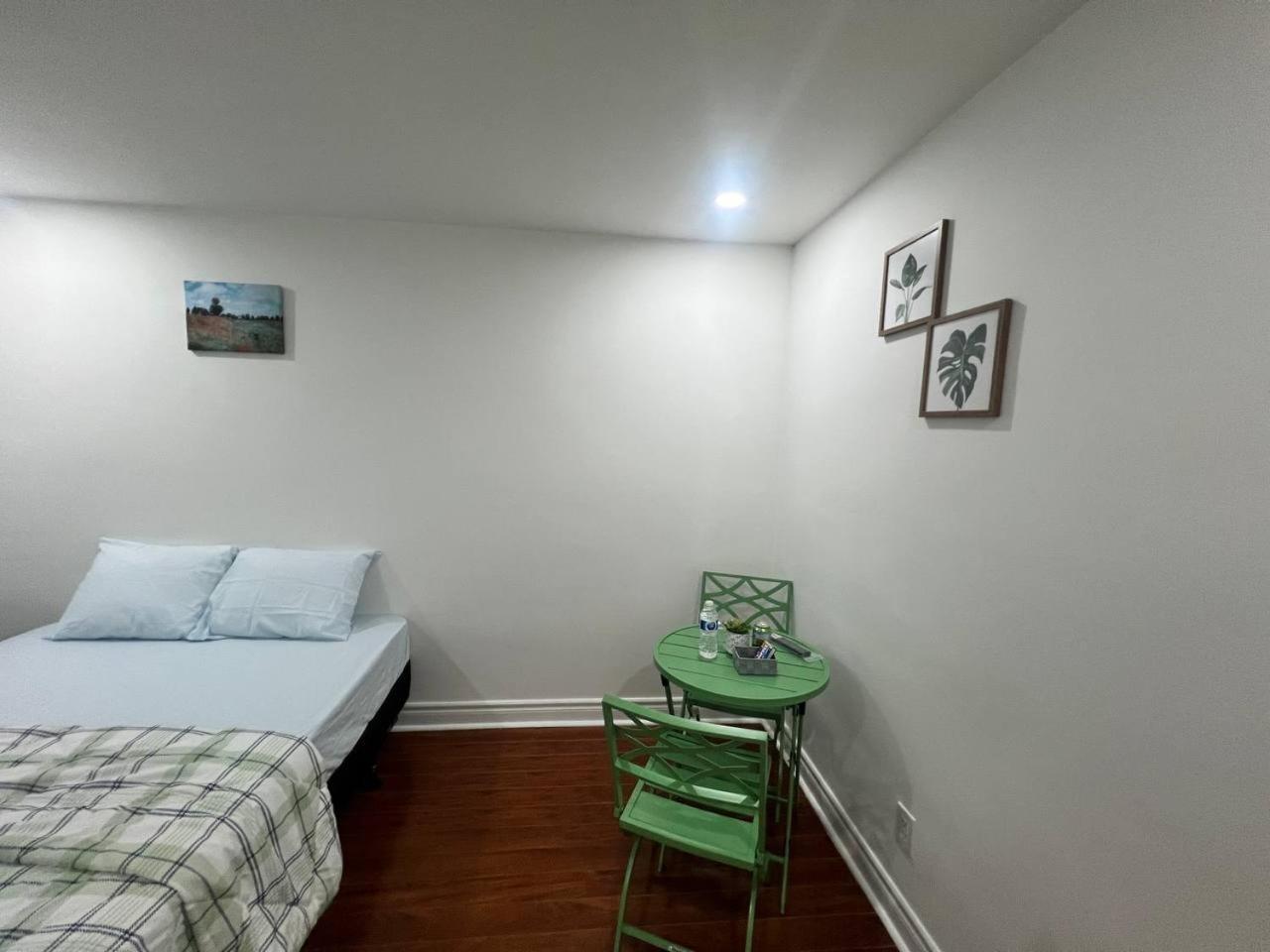 #1 Convvy-Nient Residence! Торонто Экстерьер фото